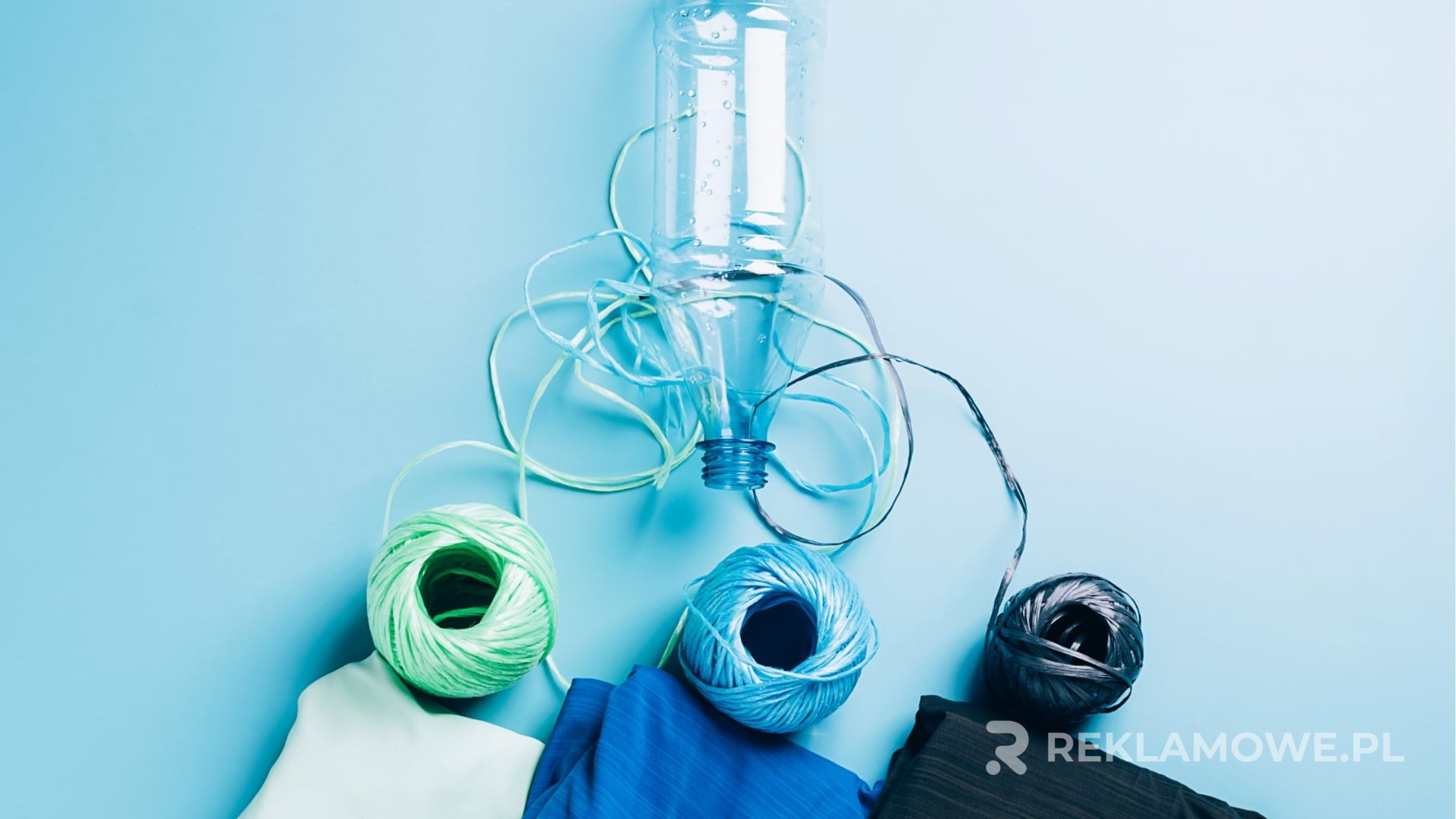 Butelki reklamowe wykorzystane w kampanii marketingowej